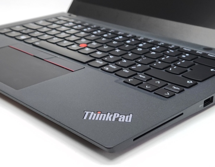 Laptop Lenovo ThinkPad T14s G2 - zdjęcie produktu